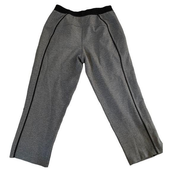 Lululemon Light Strides Crop *23 - Picture 5 of 9